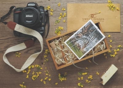 Camera flatlay